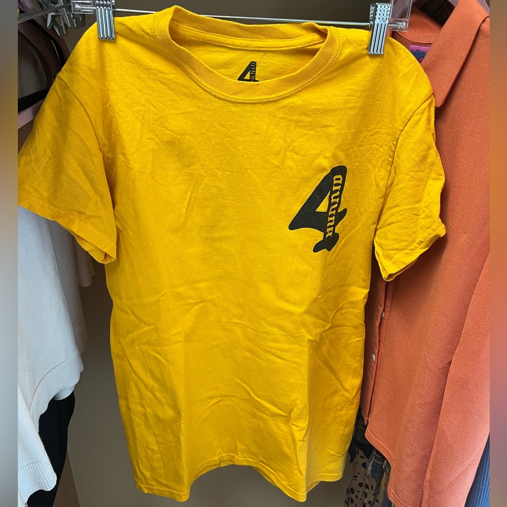 4hunnid yellow angel tee